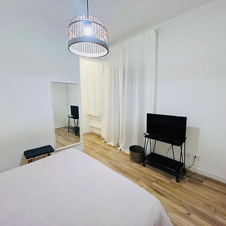 Bellhome 3 - Elegante Appartamento Nel Centro Di Bari Buitenkant foto