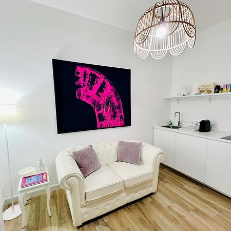 Bellhome 3 - Elegante Appartamento Nel Centro Di Bari Buitenkant foto