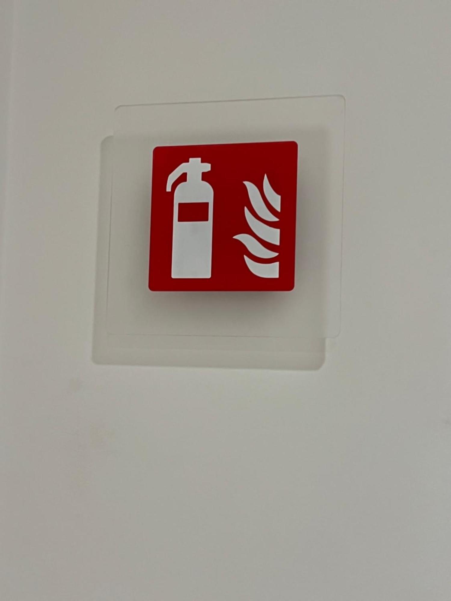 Bellhome 3 - Elegante Appartamento Nel Centro Di Bari Buitenkant foto