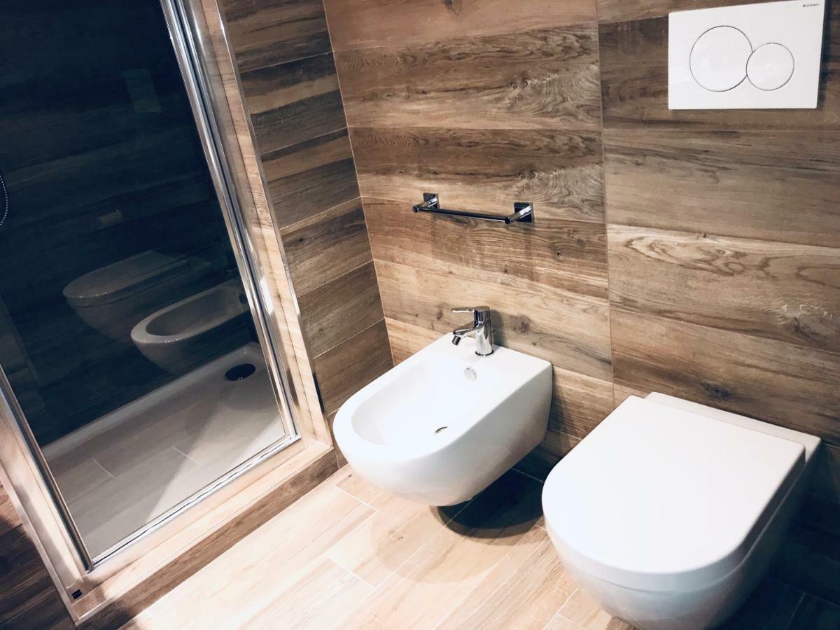 Bellhome 3 - Elegante Appartamento Nel Centro Di Bari Buitenkant foto