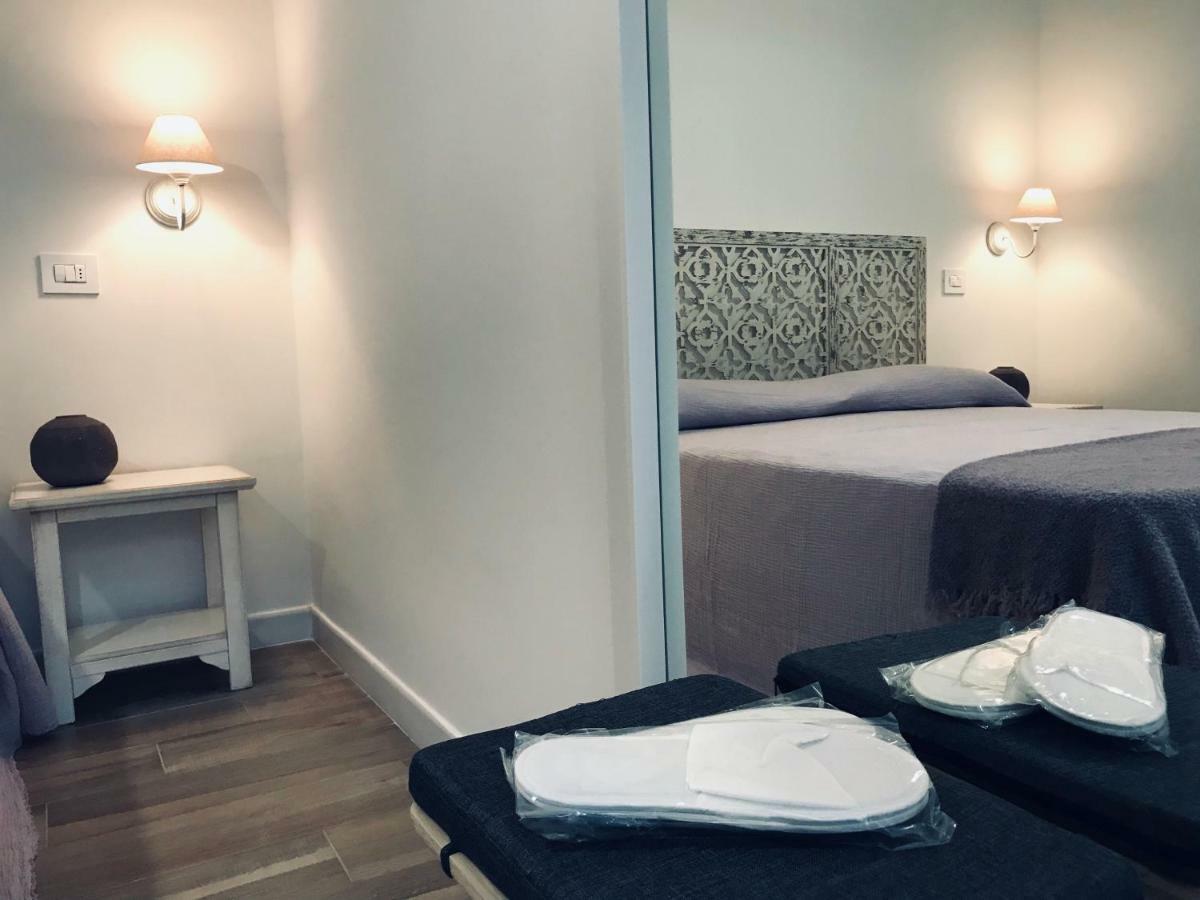 Bellhome 3 - Elegante Appartamento Nel Centro Di Bari Buitenkant foto